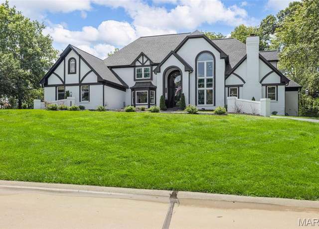 Property at 13516 Weston Park Dr, St Louis, MO 63131, 5 beds, 6.5 baths