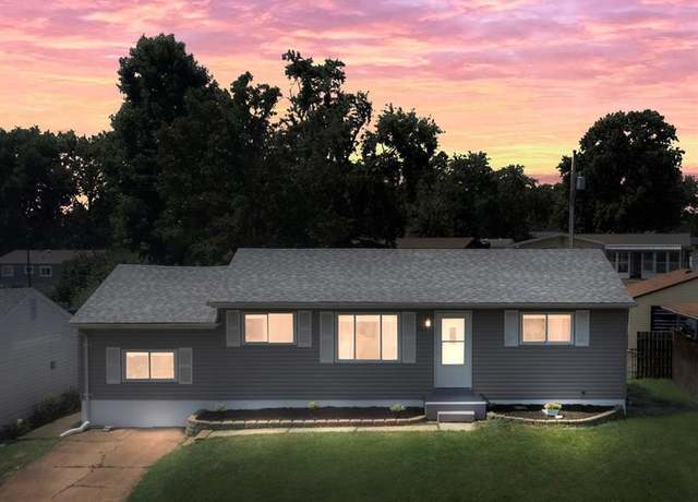 Property at 208 Rouen Dr, Mehlville, MO 63129, 2 beds, 2 baths
