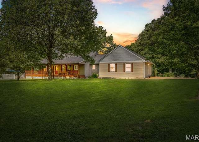 Property at 5090 Green Hills Rd, Festus, MO 63028, 4 beds, 3 baths