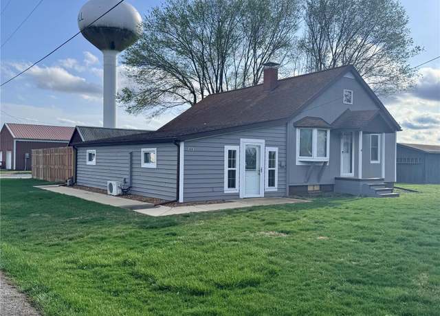 Property at 900 S Franklin St, Bunker Hill, IL 62014, 2 beds, 1 bath