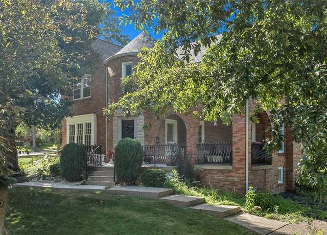 Property at 7219 Canterbury Dr, St Louis, MO 63121, 4 beds, 3.5 baths