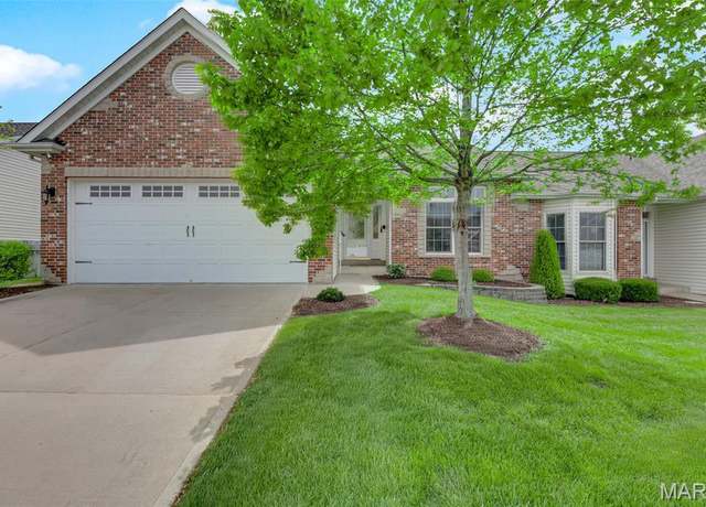 Property at 324 Gullane Dr, St Charles, MO 63301, 3 beds, 3 baths
