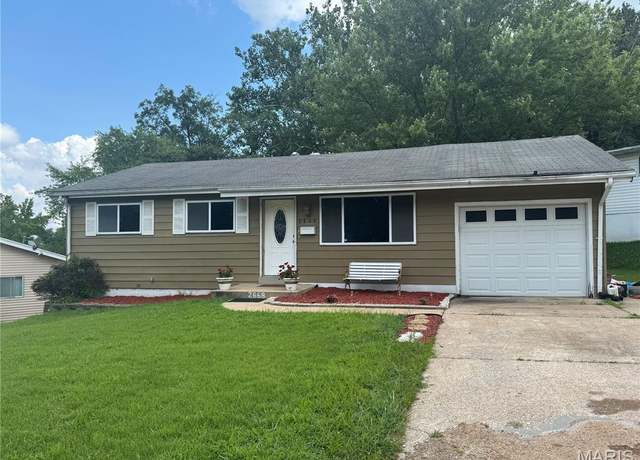 Property at 2668 Daman Ct, St Louis, MO 63136, 3 beds, 2 baths