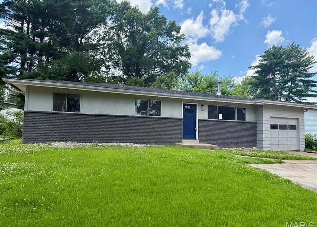 Property at 200 Francisca Dr, Florissant, MO 63031, 4 beds, 1.5 baths