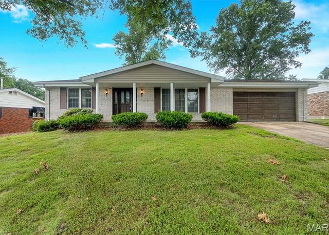Property at 4466 Gemini Dr, St Louis, MO 63128, 3 beds, 2 baths