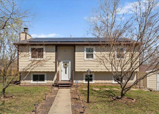 Property at 10 Damask Ct, Belleville, IL 62220, 4 beds, 2 baths