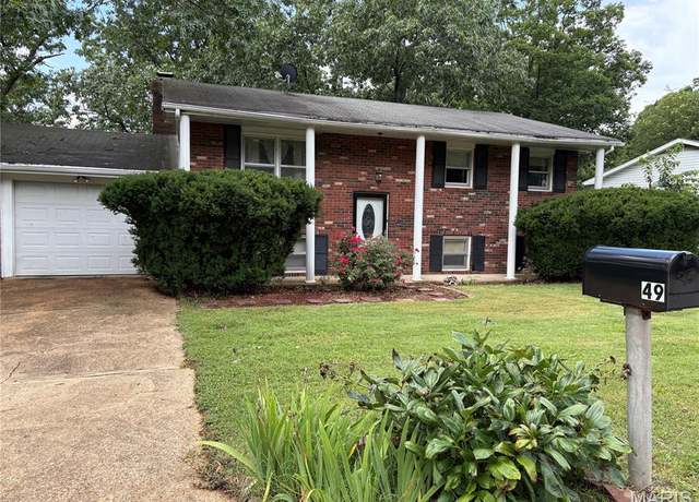 Property at 49 Walnut St, Viburnum, MO 65566, 3 beds, 2 baths