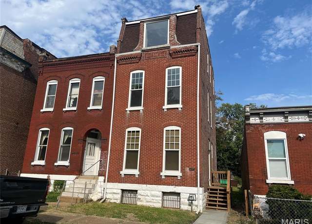 Property at 3706 Iowa Ave, St Louis, MO 63118, 3 beds, 3.5 baths