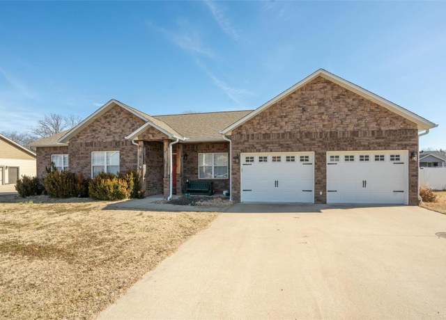 Property at 382 Golden Ln, Poplar Bluff, MO 63901, 3 beds, 2.5 baths