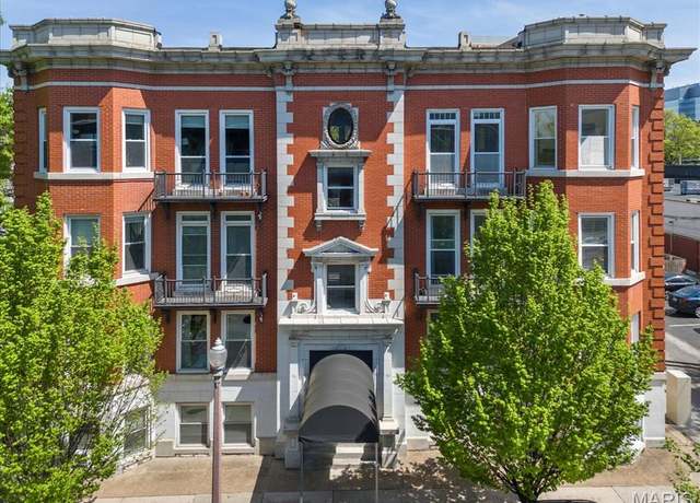 Property at 14 S Taylor Ave Unit 3S, St Louis, MO 63108, 2 beds, 2 baths