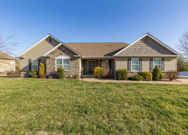 Property at 611 Thornberry, Farmington, MO 63640, 4 beds, 3 baths