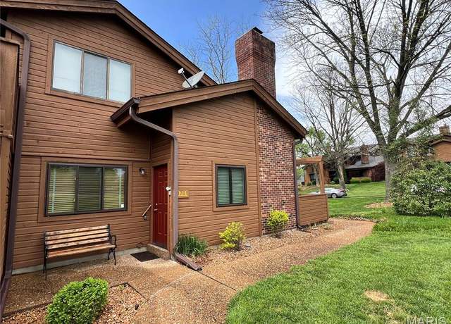 Property at 1701 Hemingway Ln, Weldon Spring, MO 63304, 2 beds, 2 baths