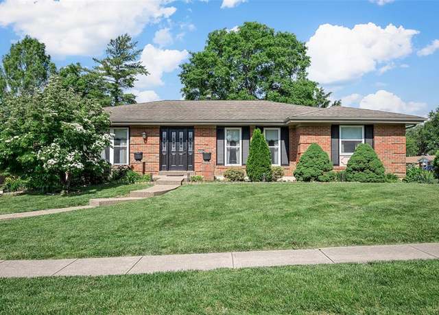 Property at 9539 General Lee Dr, St Louis, MO 63126, 3 beds, 3 baths