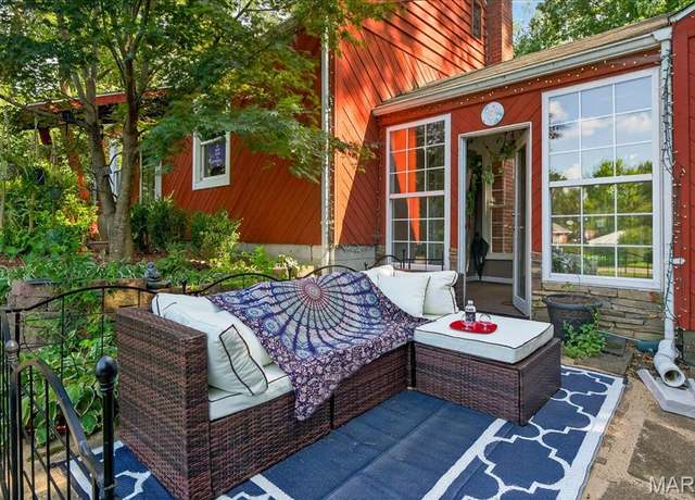 Property at 11328 De Runtz Ave, Maryland Heights, MO 63043, 2 beds, 1 bath