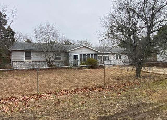 Property at 16340 Caldwell Ln, Dixon, MO 65459, 4 beds, 3 baths