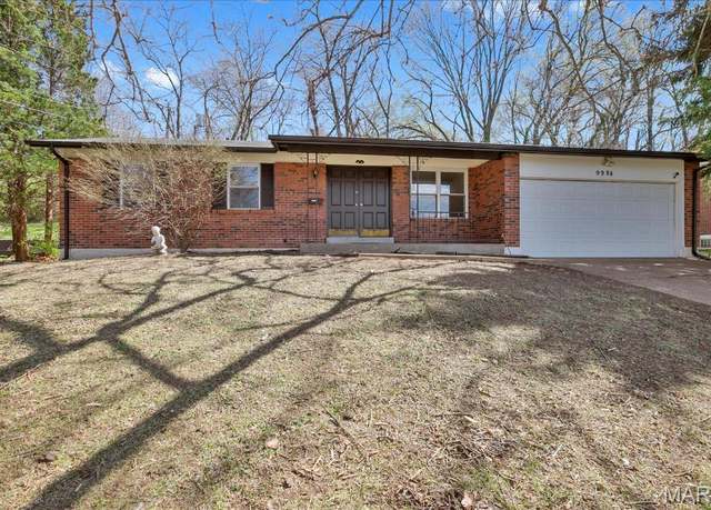 Property at 9984 Lochiel Ln, St Louis, MO 63137, 3 beds, 2 baths