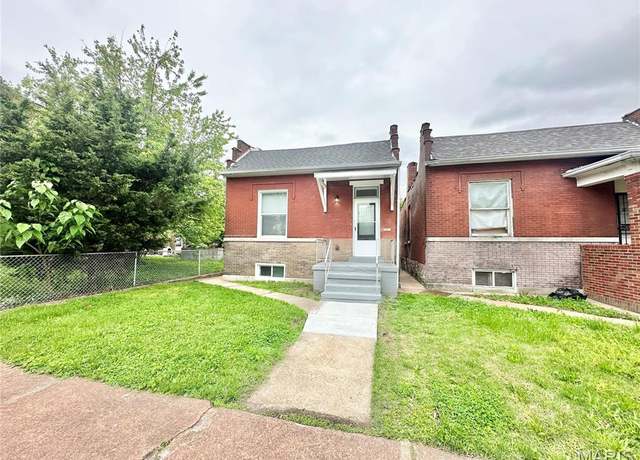 Property at 2806 Keokuk St, St Louis, MO 63118, 3 beds, 1 bath