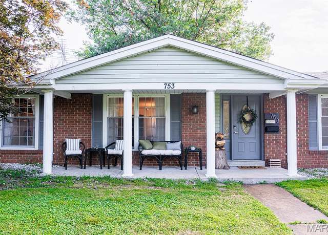 Property at 753 Coach Light Ln, Hazelwood, MO 63042, 3 beds, 2 baths