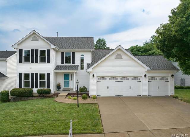 Property at 690 Summer Top Cir, St Louis, MO 63026, 3 beds, 3 baths