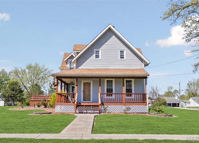 Property at 708 N Giddings, Jerseyville, IL 62052, 3 beds, 2 baths