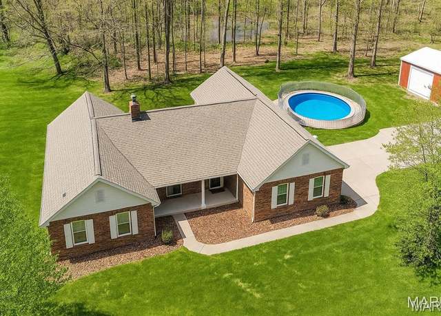 Property at 20731 Columbine Dr, Warrenton, MO 63383, 3 beds, 3.5 baths