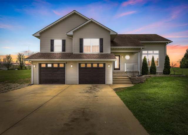 Property at 109 Sunset Ct, Farmington, MO 63640, 4 beds, 2.5 baths