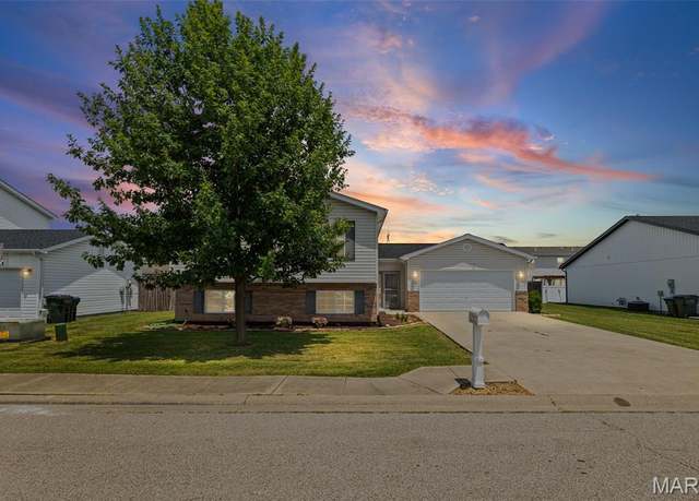 Property at 412 Audry Dr, Dupo, IL 62239, 4 beds, 3 baths