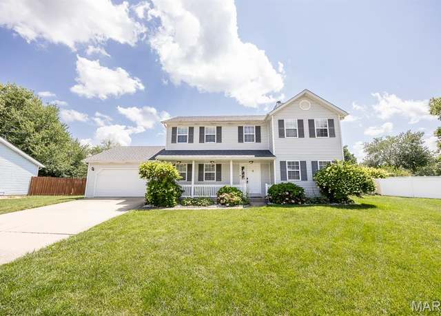 Property at 2204 Cotswold Cir, Belleville, IL 62221, 3 beds, 2.5 baths