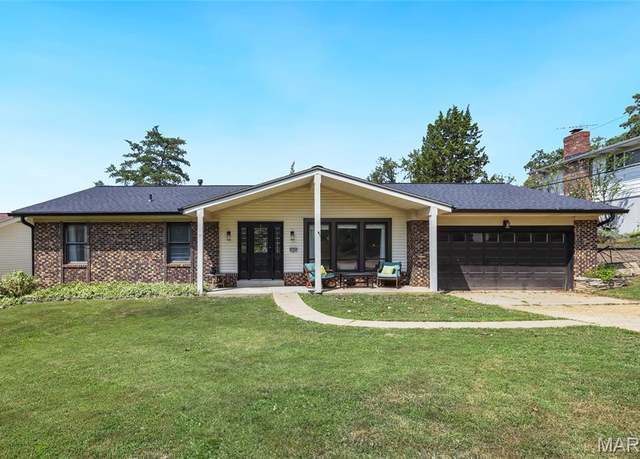 Property at 9509 Pine Spray Ct, Crestwood, MO 63126, 3 beds, 3 baths