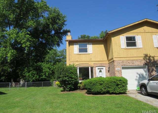 Property at 3335 Dovershire Dr, Belleville, IL 62221, 3 beds, 1.5 baths