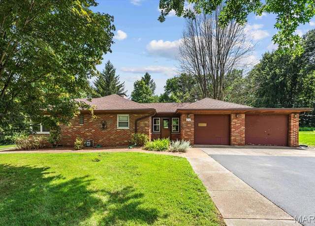 Property at 22 Kingsbury Dr, Swansea, IL 62226, 4 beds, 2.5 baths