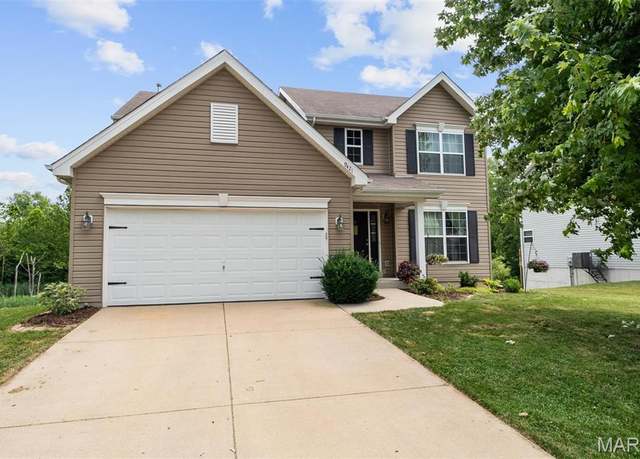Property at 9421 Marbarry Dr, Fairview Heights, IL 62208, 4 beds, 2.5 baths