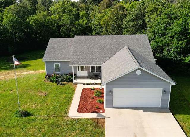 Property at 9339 Prairie Ridge Rd, Walsh, IL 62297, 3 beds, 2 baths