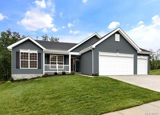 Property at 572 Evening Primrose Dr, Wentzville, MO 63385, 3 beds, 2 baths