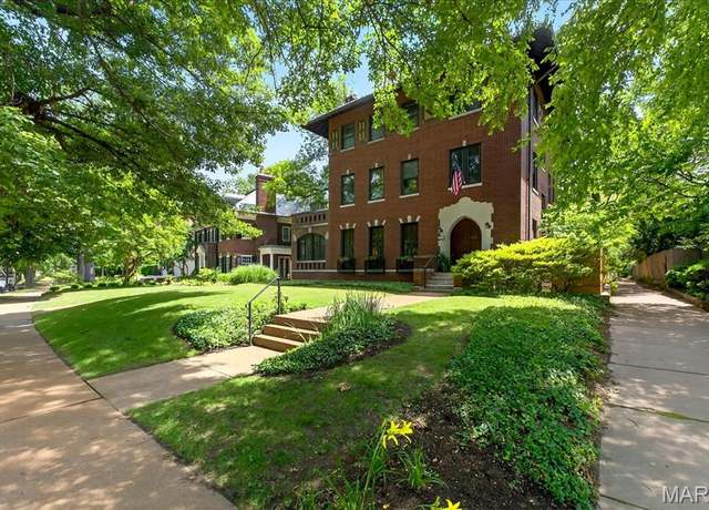 Property at 6252 Westminster Pl, St Louis, MO 63130, 6 beds, 3.5 baths