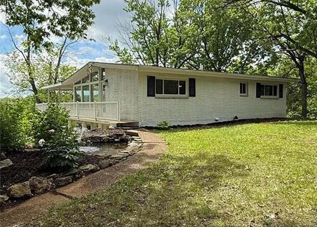 Property at 4722 State Road Y, De Soto, MO 63020, 4 beds, 2 baths