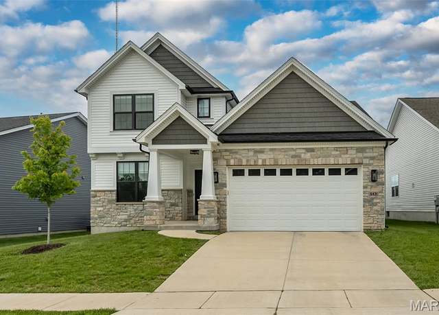 Property at 6431 Preservation Pkwy, St Louis, MO 63123, 3 beds, 2.5 baths
