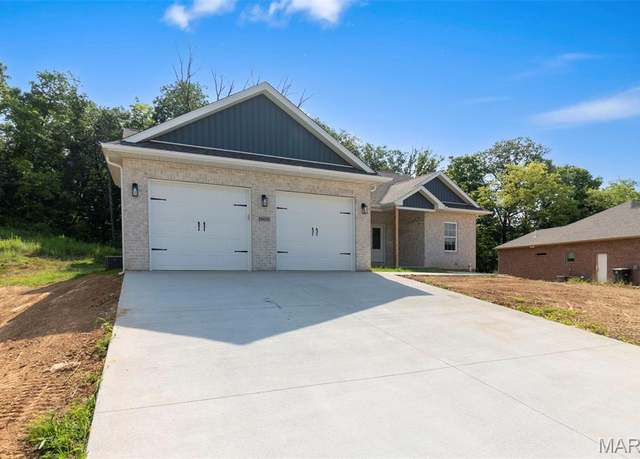 Property at 1905 Wheelwright Dr, Cape Girardeau, MO 63701, 3 beds, 2 baths