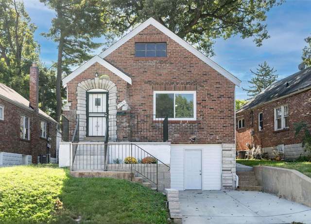 Property at 6758 Kenwood Dr, St Louis, MO 63121, 2 beds, 1 bath