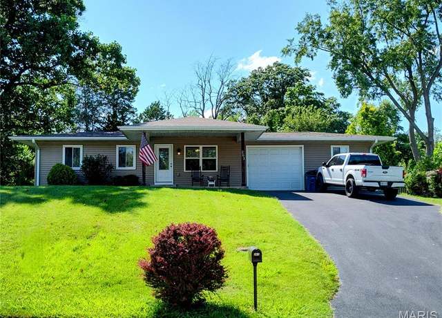 Property at 263 E Skyline Dr, Ballwin, MO 63011, 2 beds, 1 bath