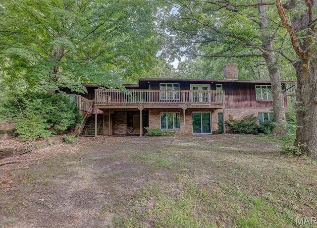 Property at 13445 Michael Rd, Highland, IL 62249, 3 beds, 2.5 baths