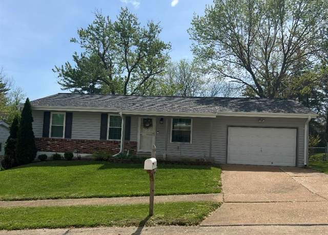 Property at 1338 Greenmar Dr, Fenton, MO 63026, 2 beds, 1 bath