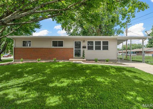 Property at 2305 Rivoli Pl, Florissant, MO 63031, 3 beds, 1 bath