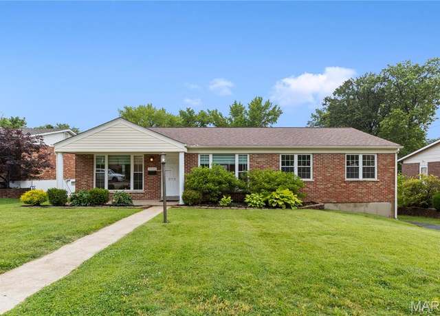 Property at 7923 Amherst Ave, University City, MO 63130, 3 beds, 2 baths
