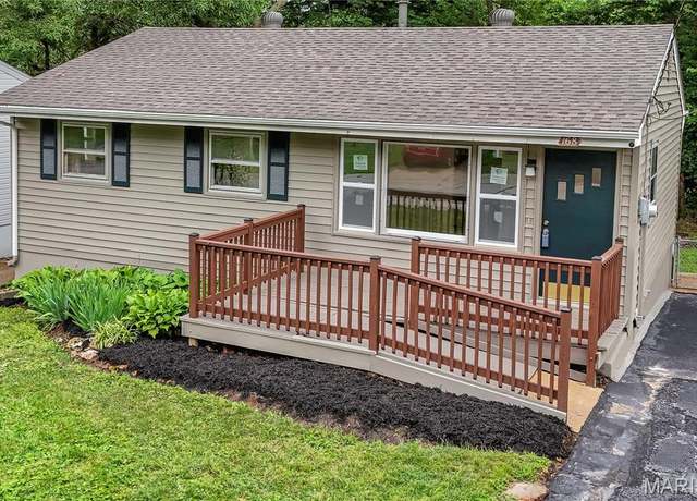 Property at 168 Elbring Dr, Hazelwood, MO 63135, 3 beds, 1.5 baths