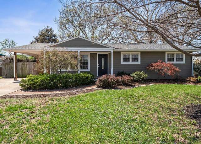 Property at 2017 Dawson Dr, St Charles, MO 63301, 3 beds, 2 baths