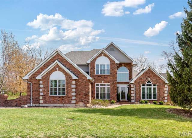 Property at 663 Clifden Dr, Weldon Spring, MO 63304, 5 beds, 4.5 baths