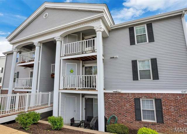 Property at 1247 Creve Coeur Crossing Ln Unit L, Chesterfield, MO 63017, 2 beds, 2 baths