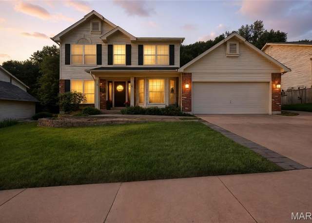 Property at 2039 Meramec Meadows Dr, Fenton, MO 63026, 3 beds, 2 baths