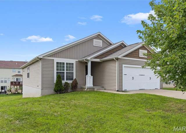 Property at 5473 Misty Crossing Ct, Florissant, MO 63034, 3 beds, 3 baths